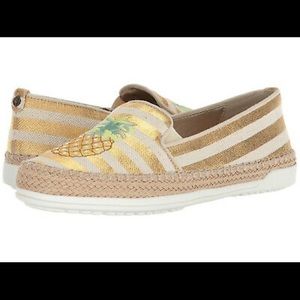 ANNE KLEIN Zarenna Pineapple Espadrilles